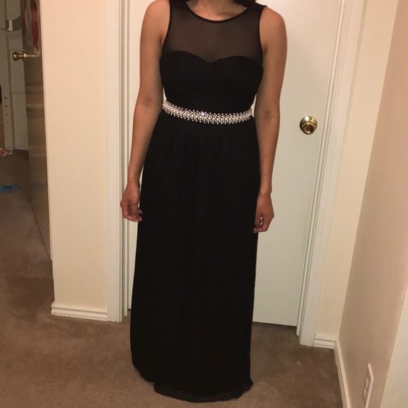 PROM DRESS - Picture 3 of 6